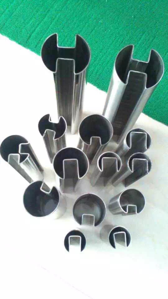 不銹鋼圓形凹槽扶手管 不銹鋼圓形凹槽扶手管